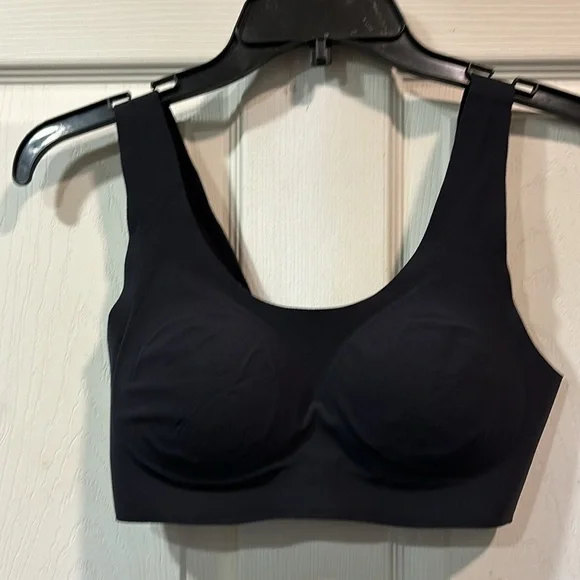Like New! Le Mystère Smooth Shape Wireless Bra - Natural, size Small - Picture 11 of 13